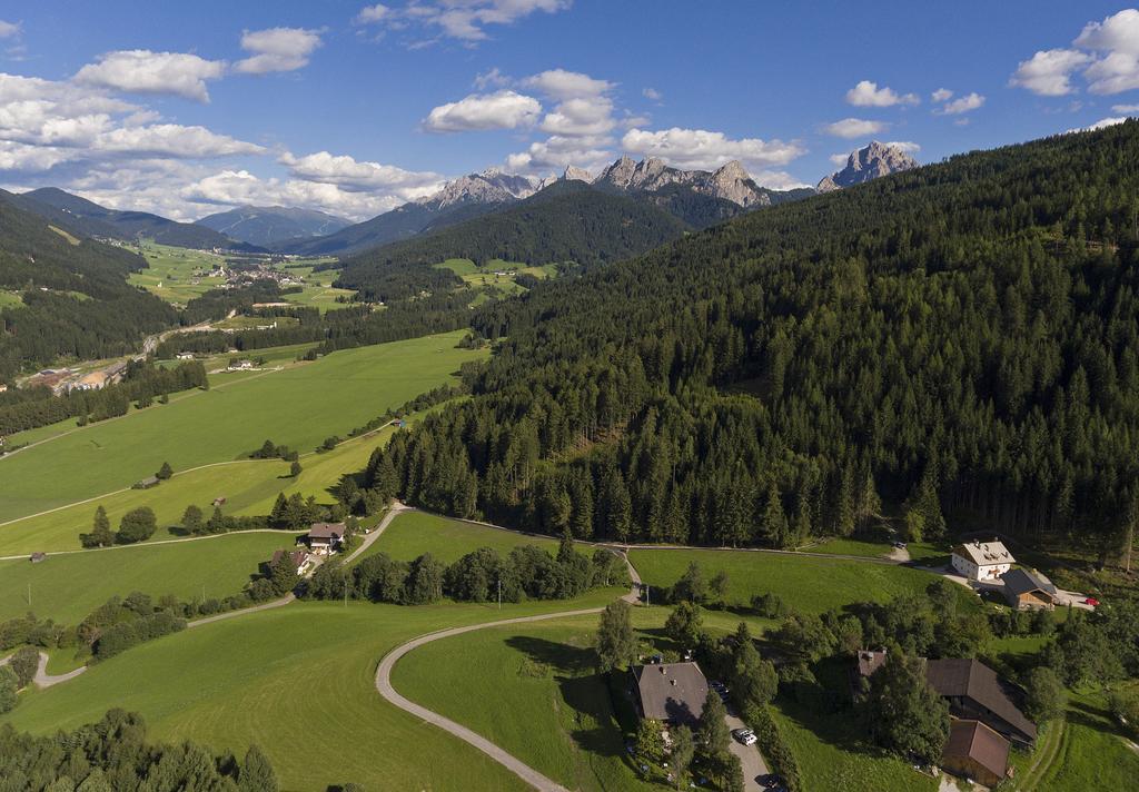 Silentium Dolomites Chalet Since 1600 Monguelfo-Tesido / Welsberg-Taisten ภายนอก รูปภาพ